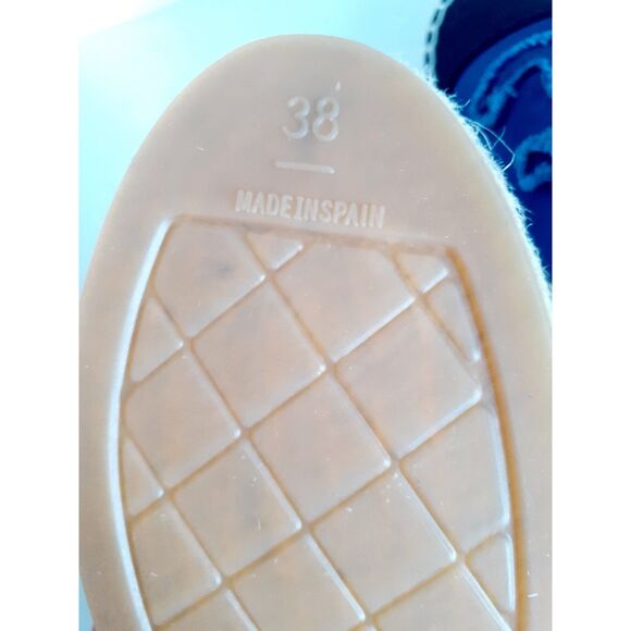 Chanel Blue Black Cap Toe Linen Canvas CC Espadrilles NIB EU38 US7.5Authentic - Picture 13 of 14